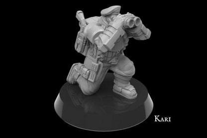 Captain Eirik, Commanding Infiltrator Dwarf Miniature | Galactic Infiltration Squad Leader - Plague Miniatures