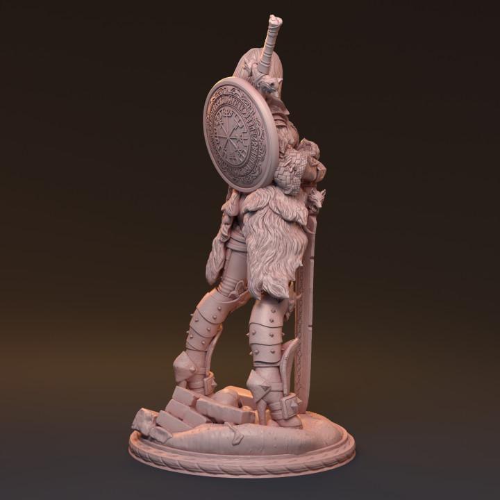 Gaedel, Fierce Lady Knight | Elegant Fantasy Warrior Resin Bust Statue - Plague Miniatures