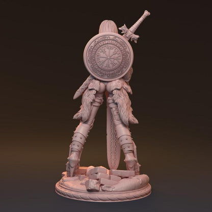 Gaedel, Fierce Lady Knight | Elegant Fantasy Warrior Resin Bust Statue - Plague Miniatures
