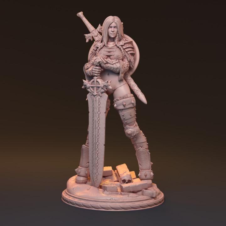 Gaedel, Fierce Lady Knight | Elegant Fantasy Warrior Resin Bust Statue - Plague Miniatures