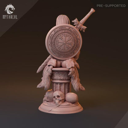 Gaedel, Fierce Lady Knight | Elegant Fantasy Warrior Resin Bust Statue - Plague Miniatures