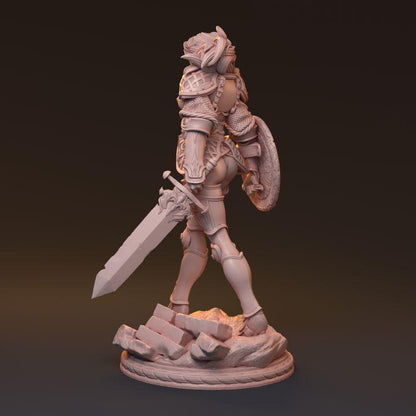 Galdran, Noble Guardian | Human Female Knight Resin Bust Statue Fighter Warrior - Plague Miniatures