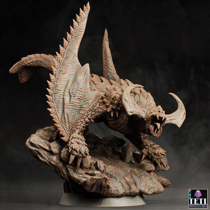 Icemaw, Ice Wyvern Miniature | Large Monstrosity Dragon - Plague Miniatures