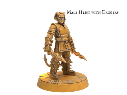 Male Rogue Miniature with cape - 6 Poses - 32mm scale Tabletop gaming DnD Miniature Dungeons and Dragons, wargaming dnd rogue figurine - Plague Miniatures