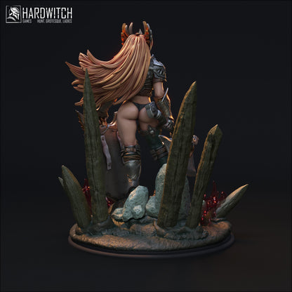 Markin Armtord, The Betrayed Queen NSFW Nude Option | Vengeful Noble Warrior Miniature | 32mm Scale or 75mm Scale - Plague Miniatures