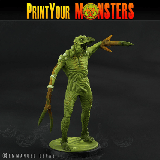 Plagueman in Attack Stance Miniature | Bizarre Aberration for DnD 5e - Plague Miniatures