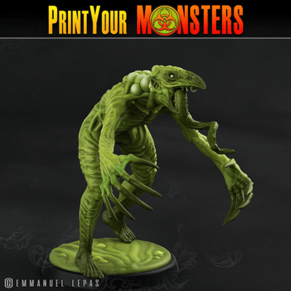 Plagueman with Spiral Tongue Miniature | Grotesque Aberration - Plague Miniatures