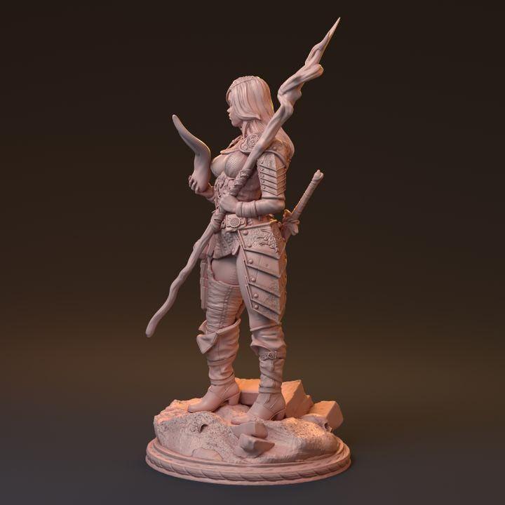 Shainor, Bewitching Spellblade | Sexy Human Female Sorceress Miniature Fighter | 32mm Scale or 75mm Scale - Plague Miniatures