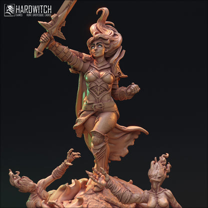 Vekhir Dettar, The Exorcist Knight NSFW Nude Option | Holy Warrior Paladin Miniature | 32mm Scale or 75mm Scale - Plague Miniatures