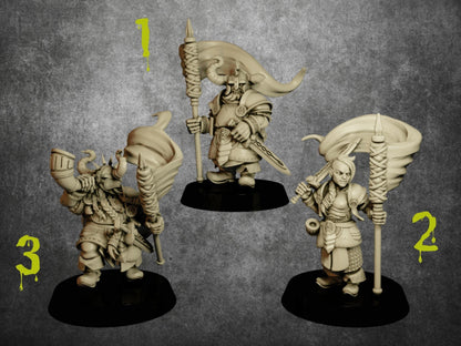 Dwarf Commander Miniature Set | Leaders of the Dwarven Vanguard | 32mm Scale - Plague Miniatures