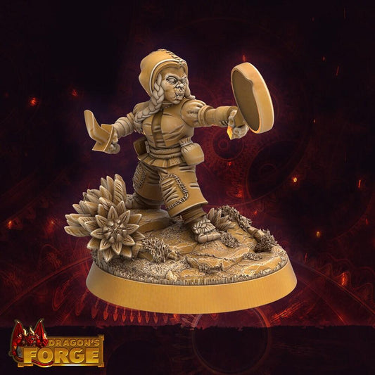 Female Halfling Miniature with pan - 9 Poses - 32mm scale Tabletop gaming DnD Miniature Dungeons and Dragons, wargaming dnd 5e - Plague Miniatures shop for DnD Miniatures