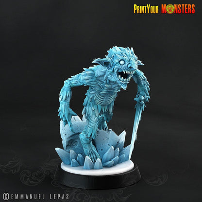 Screaming Ice Goblin Miniature | Frosty Harbingers of Everfrost Chaos - Plague Miniatures