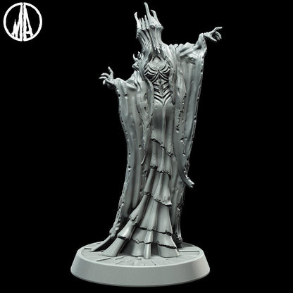 Mad Queen Miniature | 3 Poses | 28mm scale Tabletop gaming DnD Miniature Dungeons and Dragons, dnd fiend, dnd 5e - Plague Miniatures