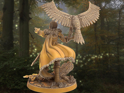 Male DnD Ranger with eagle companion miniature | bird miniature | 32mm Scale DnD 5e | DnD ranger | DnD Miniature | Dungeons and Dragon - Plague Miniatures