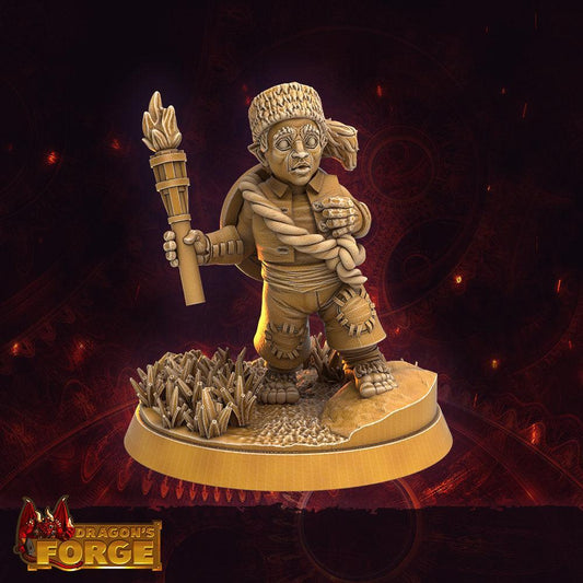 Male Halfling Miniature with a trapper hat - 8 Poses - 32mm scale Tabletop gaming DnD Miniature Dungeons and Dragons, dnd male halfling - Plague Miniatures